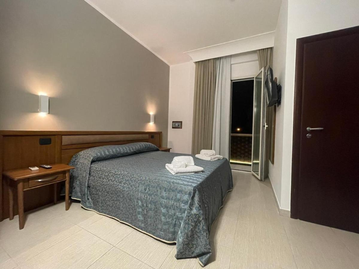 Hotel Posidonia بورتو سيساريو المظهر الخارجي الصورة