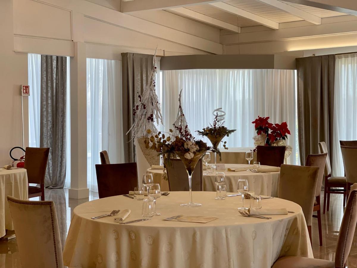 Hotel Posidonia بورتو سيساريو المظهر الخارجي الصورة